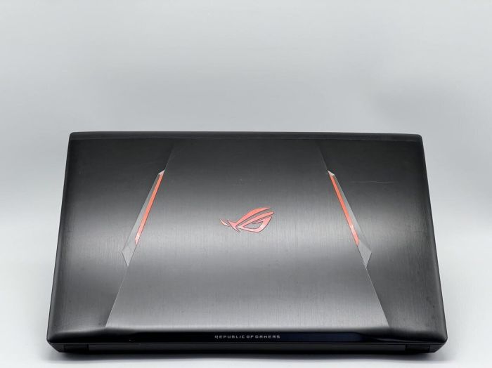 Ігровий ноутбук Б-класу Asus ROG Strix GL753VE / 17" (1920x1080) IPS / Intel Core i7-7700HQ (4 (8) ядра по 2,80 - 3,80 ГГц) / 32 ГБ DDR4 / 960 ГБ SSD / nVidia GeForce GTX 1050 Ti, 4 ГБ GDDR5, 128-біт / WebCam б/в - зображення 5