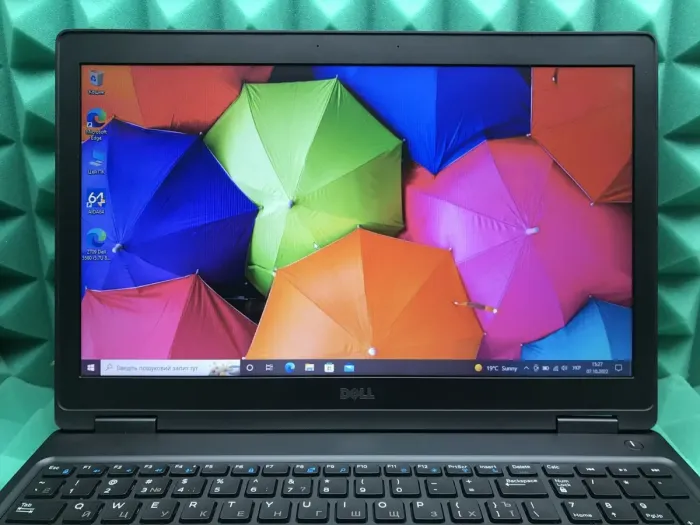 Ноутбук Б-клас Dell Latitude 5580 / 15.6" (1366x768) TN / Intel Core i5-7300U (2 (4) ядра по 2.6 - 3.5 GHz) / 8 GB DDR4 / 128 GB SSD / Intel HD Graphics 620 / HDMI / Windows 10 б/в - зображення 3