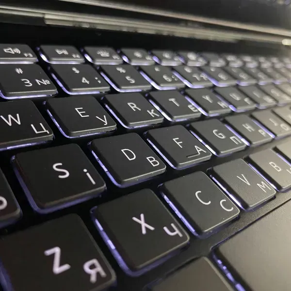 Ігровий ультрабук Б-класу Dell Vostro 7590 / 15,6" (1920x1080) IPS / Intel Core i7-9750H (6 (12) ядер по 2,6 - 4,5 ГГц) / 16 ГБ DDR4 / 512 ГБ SSD / nVidia GeForce GTX 1650, 4 ГБ GDDR6, 128-біт / HDMI б/в - зображення 6