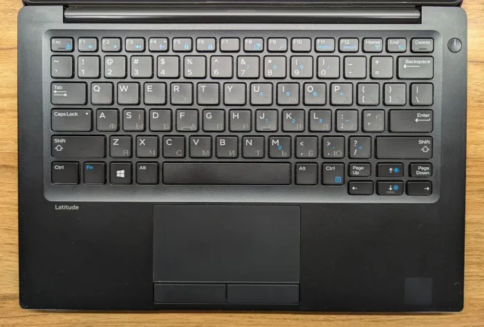 Нетбук Dell Latitude 7280 / 12.5" (1366x768) TN / Intel Core i5-6300U (2 (4) ядра по 2.4 - 3.0 GHz) / 8 GB DDR4 / 256 GB SSD / Intel HD Graphics 520 / WebCam / Windows 10 б/в - зображення 3