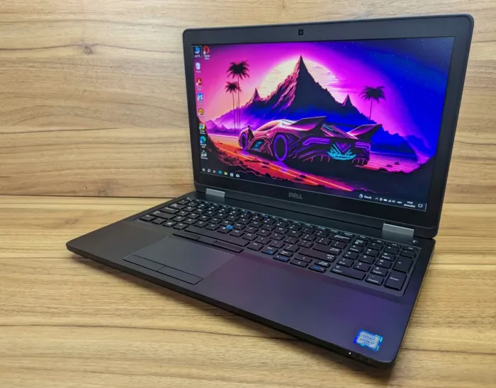 Ноутбук Dell Latitude E5570 / 15.6" (1920x1080) IPS / Intel Core i7-6600U (2 (4) ядра по 2.6 - 3.4 GHz) / 16 GB DDR4 / 512 GB SSD / AMD Radeon R7 M360, 2 GB DDR3, 64-bit / WebCam / Windows 10 б/в - зображення 5