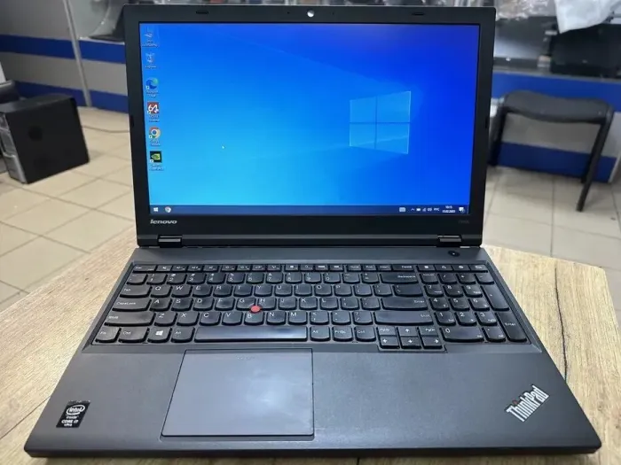 Ноутбук Lenovo ThinkPad T540p / 15.6" (1920x1080) TN / Intel Core i7-4810MQ (4 (8) ядра по 2.8 - 3.8 GHz) / 8 GB DDR3 / 256 GB SSD / nVidia GeForce GT 730M, 1 GB GDDR3, 64-bit / WebCam / HDMI б/в - зображення 2