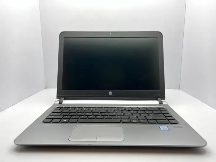 Ноутбук HP ProBook 430 G3 / 13.3" (1366x768) TN / Intel Core i5-6200U (2 (4) ядра по 2.3 - 2.8 GHz) / 4 GB DDR3 / 120 GB SSD + 320 GB HDD / Intel HD Graphics 520 / WebCam б/в - зображення 2