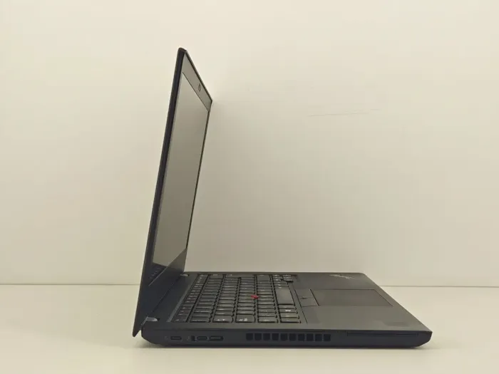 Ноутбук Lenovo ThinkPad T480 / 14" (1920x1080) IPS / Intel Core i5-8350U (4 (8) ядра по 1.7 - 3.6 GHz) / 8 GB DDR4 / 256 GB SSD / Intel HD Graphics 620 / WebCam / 2x АКБ б/у - зображення 4