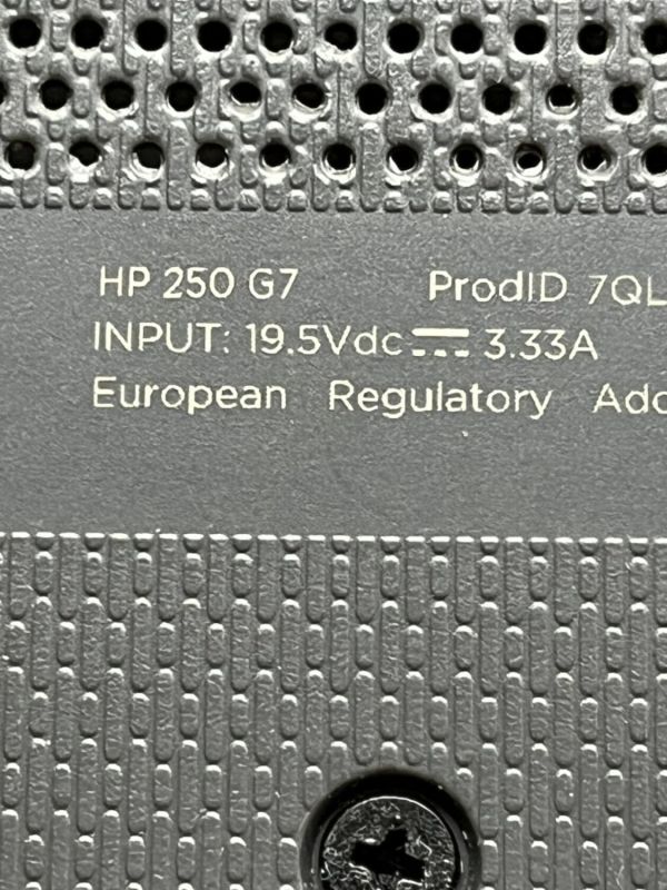 Ноутбук HP 250 G7 / 15.6" (1920x1080) TN / Intel Core i3-7020U (2 (4) ядра по 2.3 GHz) / 8 GB DDR4 / 256 GB SSD / Intel HD Graphics 620 / WebCam б/в - зображення 8