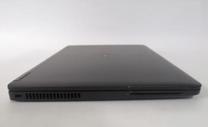 Нетбук Dell Latitude 12 E7270 / 12.5" (1366x768) TN / Intel Core i7-6600U (2 (4) ядра по 2.6 - 3.4 GHz) / 8 GB DDR4 / 256 GB SSD / Intel HD Graphics 520 / WebCam / HDMI / Windows 10 Pro б/в - зображення 5