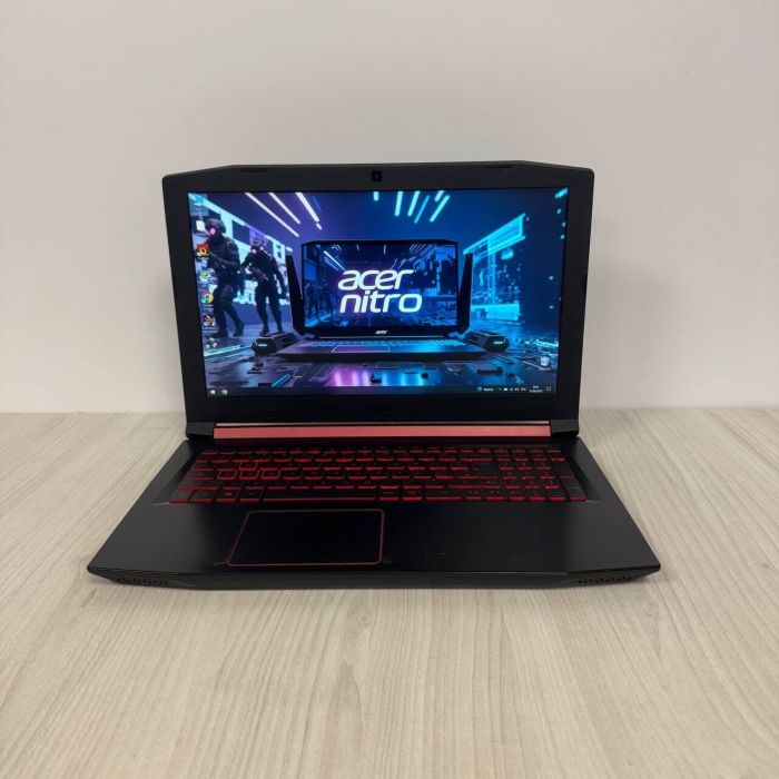Ігровий ноутбук Б-клас Acer Nitro 5 AN515-42 / 15.6" (1920x1080) IPS / AMD Ryzen 5 2500U (4 (8) ядра по 2.0 - 3.6 GHz) / 8 GB DDR4 / 256 GB SSD M.2 / AMD Radeon RX 560X, 4 GB GDDR5, 128-bit б/в - зображення 2