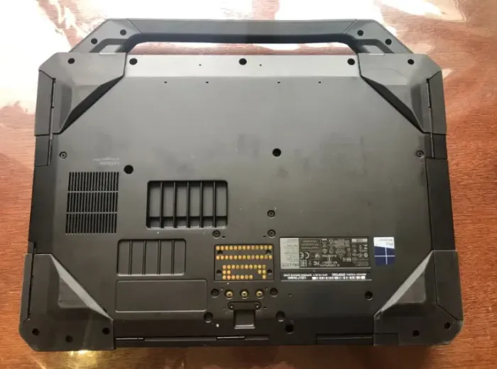 Захищений ноутбук Dell Latitude Rugged 5404 / 14" (1920x1080) IPS / Intel Core i7-6600U (2 (4) ядра по 2.6 - 3.4 GHz) / 16 GB DDR3 / 256 GB SSD / Intel HD Graphics 520 / WebCam б/в - зображення 5