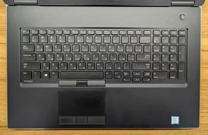 Мобільна робоча станція Dell Precision 7730 / 17.3" (1920x1080) IPS / Intel Core i7-8850H (6 (12) ядер по 2.6 - 4.3 GHz) / 32 GB DDR4 / 512 GB SSD / nVidia Quadro P3200, 6 GB GDDR5, 192-bit / WebCam / Windows 10 б/в - зображення 3
