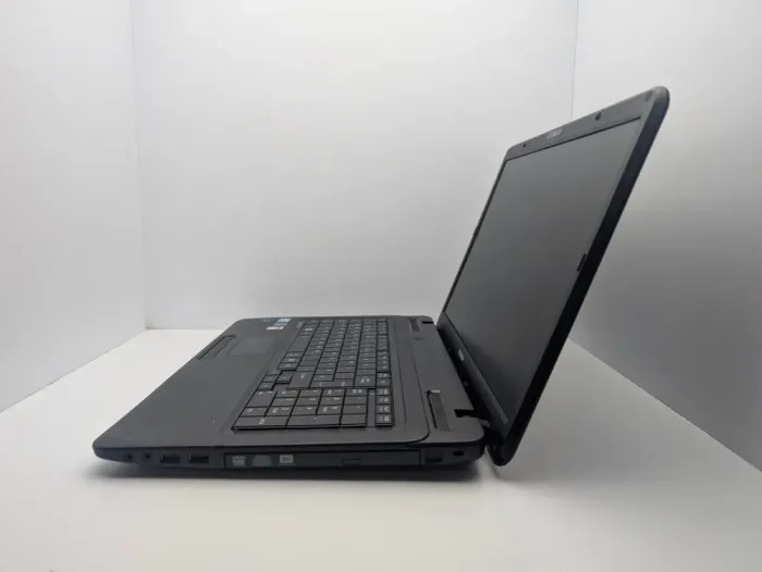 Ноутбук Toshiba Satellite Pro L670 / 17.3" (1600x900) TN / Intel Core i3-380M (2 (4) ядра по 2.53 GHz) / 6 GB DDR3 / 640 GB HDD / Intel HD Graphics / WebCam б/в - зображення 6
