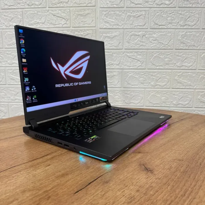Ігровий ноутбук Asus ROG Strix G15 G512QR / 15.6" (1920x1080) IPS / AMD Ryzen 9 5900HX (8 (16) ядер по 3.3 - 4.6 GHz) / 16 GB DDR4 / 1000 GB SSD / nVidia GeForce RTX 3070, 8 GB GDDR6, 256-bit б/в - зображення 4