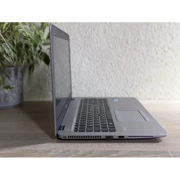 Ноутбук HP EliteBook 850 G3 / 15.6" (1920x1080) TN / Intel Core i7-6500U (2 (4) ядра по 2.5 - 3.1 GHz) / 16 GB DDR4 / 128 GB SSD + 1000 GB HDD / Intel HD Graphics 520 / WebCam б/в - зображення 5