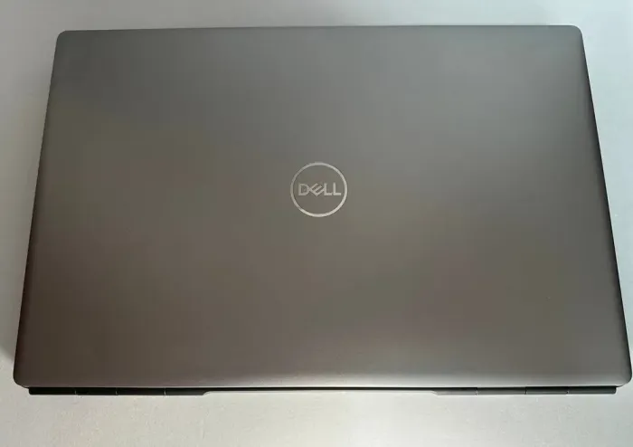 Мобільна робоча станція Dell Precision 7750 / 17.3" (1920x1080) IPS / Intel Core i7-10850H (6 (12) ядер по 2.7 - 5.1 GHz) / 32 GB DDR4 / 512 GB SSD / Quadro RTX 3000, 6 GB GDDR6, 192-bit / WebCam / HDMI б/в - зображення 4