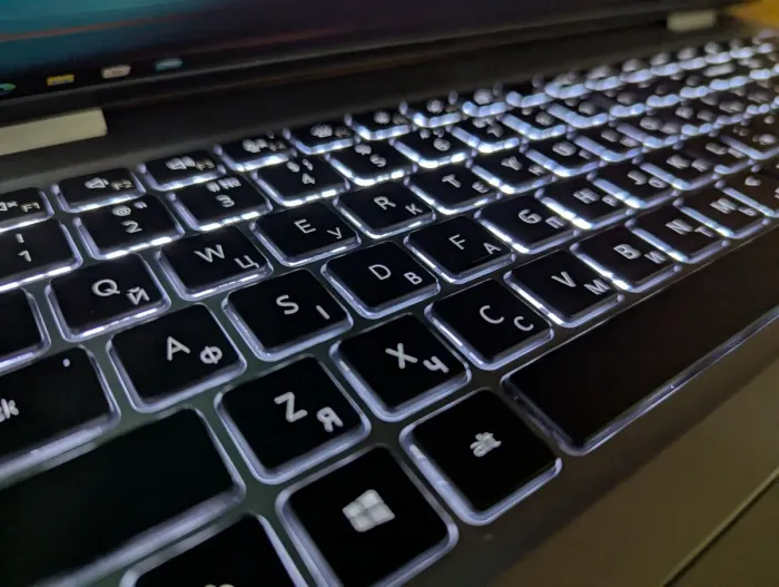 Ноутбук рабочая станция Dell Precision 3560 / 15.6" (1920x1080) IPS Touch / Intel Core i7-1185G7 (4 (8) ядра по 3.0 - 4.8 GHz) / 16 GB DDR4 / 512 GB SSD / nVidia T500, 2 GB GDDR6, 64-bit / WebCam / Windows 10 б/в - зображення 6