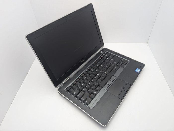 Ноутбук Dell Latitude E6330 / 13.3" (1366x768) TN / Intel Core i5-3320M (2 (4) ядра по 2.6 - 3.3 GHz) / 8 GB DDR3 / 500 GB HDD / Intel HD Graphics 4000 / DVD-ROM б/в - зображення 6