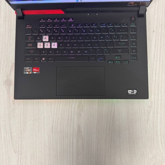 Ігровий ноутбук Asus ROG Strix G15 Advantage Edition G513QY / 15.6" (1920x1080) IPS / AMD Ryzen 9 5900HX (8 (16) ядер по 3.3 - 4.6 GHz) / 16 GB DDR4 / 512 GB SSD NVMe / AMD Radeon RX 6800M, 12 GB GDDR6, 192-bit б/в - зображення 7