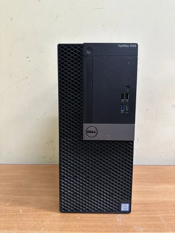 Комп'ютер Dell OptiPlex 7050 Tower / Intel Core i5-7500 (4 ядра по 3.4 - 3.8 GHz) / 8 GB DDR4 / 240 GB SSD / Intel HD Graphics 630 / 240W / HDMI / DisplayPort б/в - зображення 2