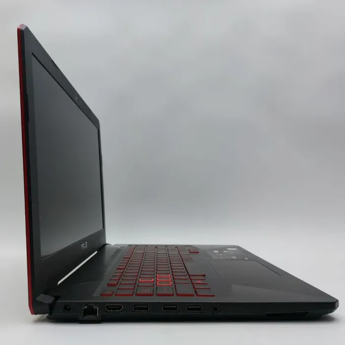 Ігровий ноутбук Asus TUF Gaming / 15,6" (1920x1080) IPS / Intel Core i5-8300H (4 (8) ядра по 2,3 - 4,0 ГГц) / 16 ГБ DDR4 / 256 ГБ SSD + 500 ГБ HDD / nVidia GeForce GTX 1050, 2 ГБ GDDR5, 128-біт / WebCam б/в - зображення 4