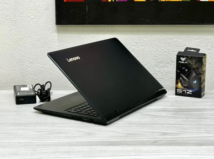 Ігровий ноутбук Lenovo IdeaPad 700-15ISK / 15.6" (1920x1080) IPS / Intel Core i5-6300HQ (4 ядра по 2.3 - 3.2 GHz) / 8 GB DDR4 / 256 GB SSD + 1000 GB HDD / nVidia GeForce GTX 950M, 4 GB DDR3, 128-bit / WebCam / Win 10 Home б/в - зображення 6