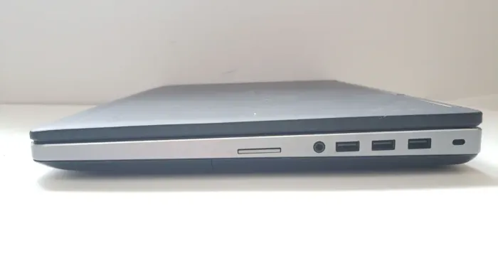 Мобільна робоча станція Б-класу Dell Precision 7510 / 15,6" (1920x1080) IPS / Intel Core i7-6820HQ (4 (8) ядра по 2,7 - 3,6 ГГц) / 16 ГБ DDR4 / 256 ГБ SSD + 500 ГБ HDD / nVidia Quadro M1000M, 2 ГБ GDDR5, 128-біт / WebCam б/в - зображення 6