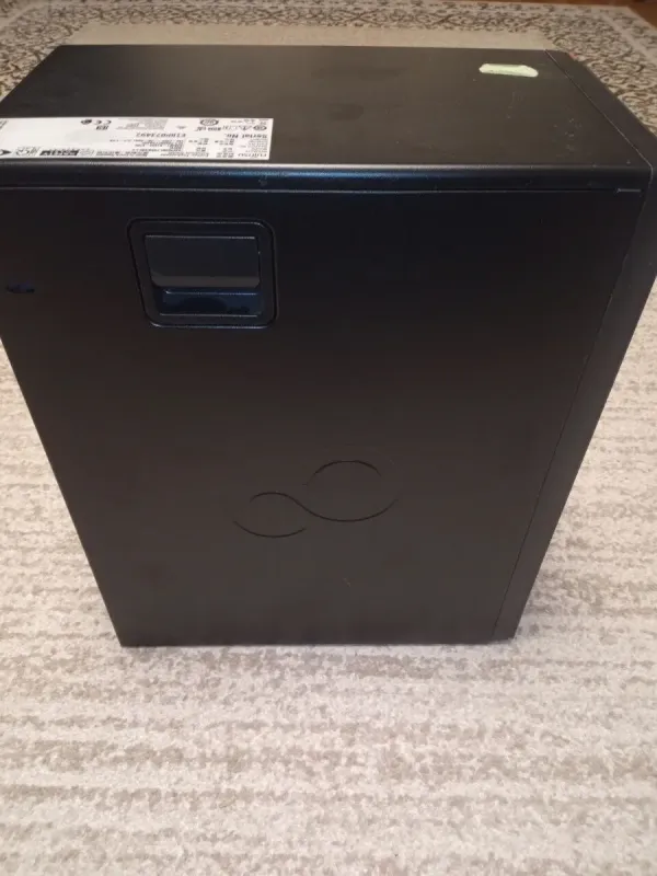 ПК Б-клас Fujitsu Esprimo P558 E85+ Tower / Intel Core i3-8300 (4 ядер по 3.7 GHz) / 8 GB DDR4 / 256 GB SSD NVMe / Intel UHD Graphics 630 б/в - зображення 4