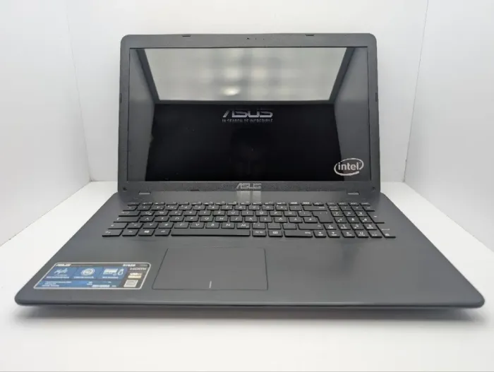 Ноутбук Asus R752M / 17.3" (1600x900) TN / Intel Pentium N3540 (4 ядра по 2.16 - 2.66 GHz) / 8 GB DDR3 / 240 GB SSD / Intel HD Graphics / WebCam / DVD-ROM б/в - зображення 3