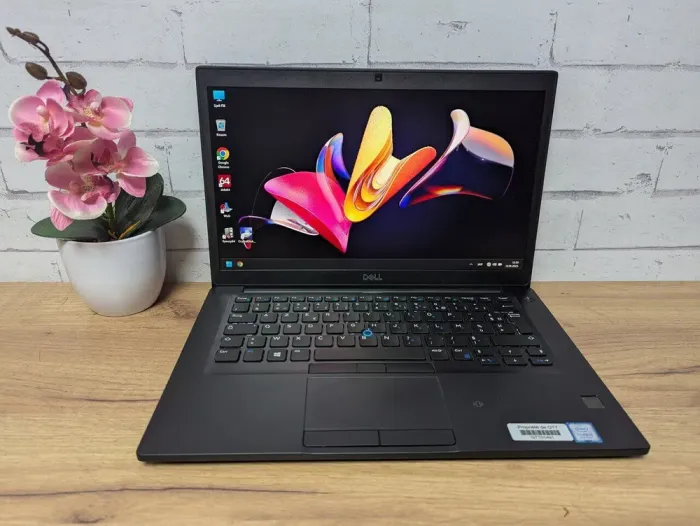 Ноутбук Б-клас Dell Latitude 7490 / 14" (1920x1080) TN Touch / Intel Core i5-8350U (4 (8) ядра по 1.7 - 3.6 GHz) / 16 GB DDR4 / 256 GB SSD / Intel UHD Graphics 620 / WebCam б/в - зображення 2