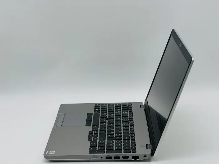 Ультрабук Dell Latitude 5511 / 15.6" (1920x1080) IPS / Intel Core i5-10400H (4 (8) ядра по 2.6 - 4.6 GHz) / 8 GB DDR4 / 240 GB SSD / Intel UHD Graphics / WebCam б/в - зображення 4