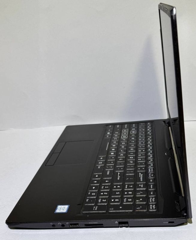 Ігровий ноутбук Б-класу Clevo Lambda P960RF / 15,6" (1920x1080) IPS / Intel Core i7-9750H (6 (12) ядер по 2,6 - 4,5 ГГц) / 32 ГБ DDR4 / 512 ГБ SSD / nVidia GeForce RTX 2070 Max-Q, 8 ГБ GDDR6, 256-біт / Без веб-камери б/в - зображення 7