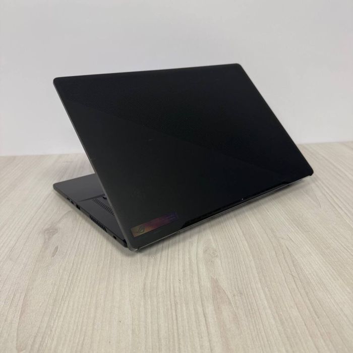 Ігровий ноутбук Б-клас Asus ROG Zephyrus M16 GU604VI / 16" (2560x1600) IPS / Intel Core i9-13900H (14 (20) ядер по 2.6 - 5.4 GHz) / 16 GB DDR5 / 1000 GB SSD NVMe / nVidia GeForce RTX 4070, 8 GB GDDR6, 128-bit / WebCam б/в - зображення 6