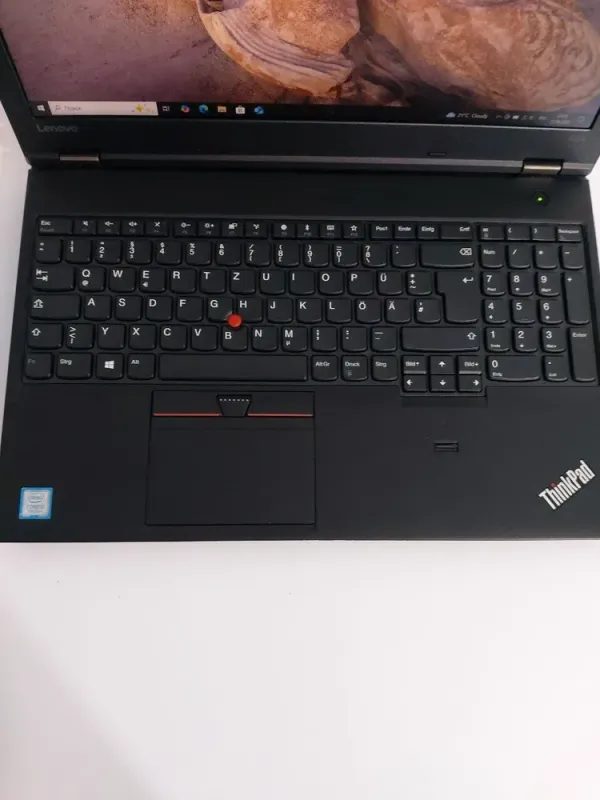 Ультрабук Б-клас Lenovo ThinkPad T570 / 15.6" (1920x1080) IPS / Intel Core i5-7200U (2 (4) ядра по 2.5 - 3.1 GHz) / 16 GB DDR4 / 500 GB SSD / Intel HD Graphics 520 / WebCam / DVD-ROM б/в - зображення 3