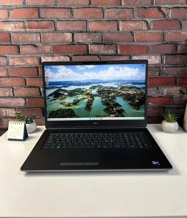 Мобільна робоча станція Dell Precision 7760 / 17.3" (1920x1080) IPS / Intel Core i9-11950H (8 (16) ядер по 2.6 - 5.0 GHz) / 64 GB DDR4 / 1000 GB SSD M.2 / nVidia RTX A5000, 16 GB GDDR6, 256-bit / WebCam б/в - зображення 3