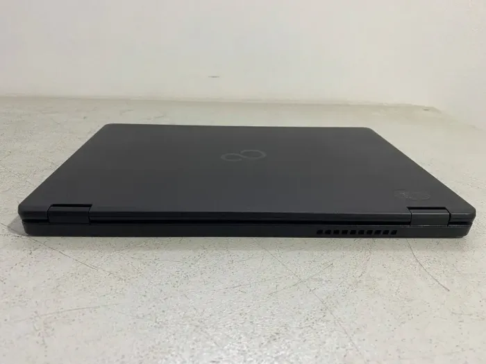 Нетбук Fujitsu LifeBook U728 / 12.5" (1920x1080) IPS / Intel Core i5-7200U (2 (4) ядра 2.5 - 3.1 GHz) / 8 GB DDR4 / 256 GB SSD / Intel UHD Graphics 620 / WebCam б/в - зображення 7