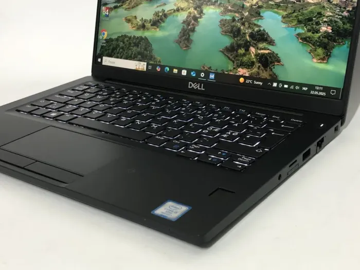 Ультрабук Б-клас Dell Latitude 7390 / 13.3" (1920x1080) IPS / Intel Core i5-8350U (4 (8) ядра по 1.7 - 3.6 GHz) / 8 GB DDR4 / 256 GB SSD / Intel UHD Graphics 620 / WebCam / Win 10 Pro б/в - зображення 8