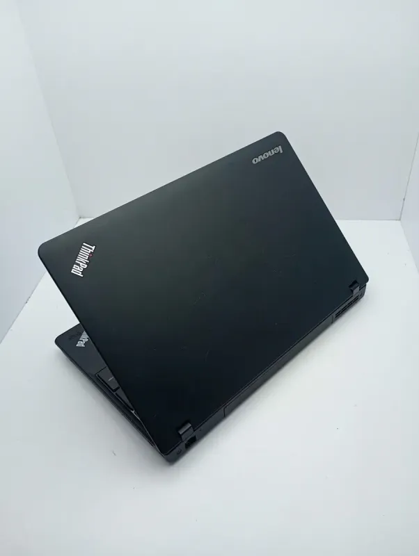 Ноутбук Lenovo ThinkPad Edge E520 / 15.6" (1366x768) TN / Intel Core i5-2410M (2 (4) ядра по 2.3 - 2.9 GHz) / 6 GB DDR3 / 500 GB HDD / AMD Radeon HD 6630M, 1 GB DDR3, 64-bit / WebCam б/в - зображення 7