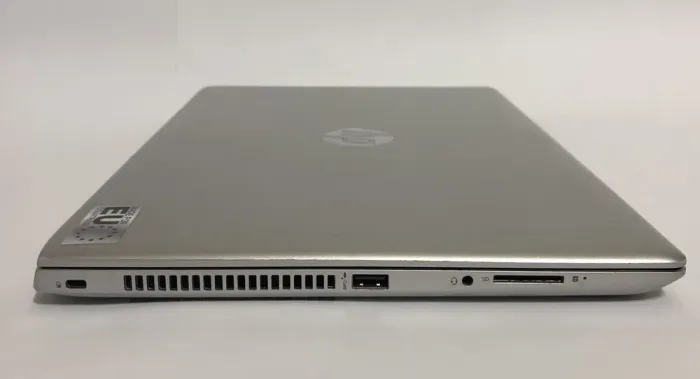 Ультрабук HP ProBook 440 G5 / 14" (1600x900) TN / Intel Core i5-7200U (2 (4) ядра по 2.5 - 3.1 GHz) / 8 GB DDR4 / 240 GB SSD / Intel HD Graphics 620 / WebCam / Win 10 Pro б/в - зображення 4