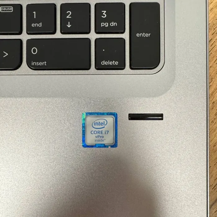 Ноутбук HP EliteBook 850 G3 / 15.6" (1366x768) TN / Intel Core i7-6600U (2 (4) ядра по 2.6 - 3.4 GHz) / 8 GB DDR4 / 256 GB SSD / Intel HD Graphics 520 / WebCam б/в - зображення 8