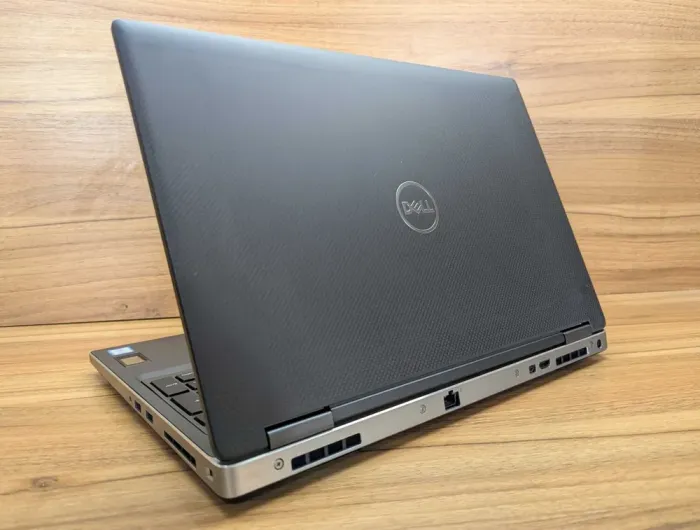 Мобільна робоча станція Dell Precision 7540 / 15.6" (1920x1080) IPS / Intel Core i5-9400H (4 (8) ядра по 2.5 - 4.3 GHz) / 32 GB DDR4 / 512 GB SSD / nVidia Quadro T2000, 4 GB GDDR5, 128-bit / Fingerprint / Windows 10 б/в - зображення 7