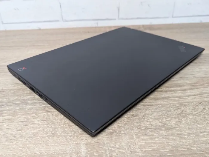 Ультрабук Lenovo ThinkPad X1 Carbon (7th Gen) / 14" (1920x1080) TN / Intel Core i7-8565U (4 (8) ядра по 1.8 - 4.6 GHz) / 16 GB DDR3 / 256 GB SSD / Intel UHD Graphics / WebCam б/в - зображення 9