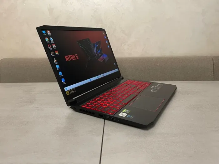 Ігровий ноутбук Acer Nitro 5 AN515-55 / 15.6" (1920x1080) IPS / Intel Core i5-10300H (4 (8) ядра по 2.5 - 4.5 GHz) / 16 GB DDR4 / 512 GB SSD M.2 / nVidia GeForce RTX 3050, 4 GB GDDR6, 128-bit / WebCam б/в - зображення 5
