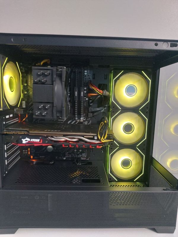 Ігровий ПК GTL Gaming Universe Black Tower / Intel Core i5-8400 (6 ядер по 2,8 - 4,0 ГГц) / 16 ГБ DDR4 / 256 ГБ SSD + 512 ГБ SSD / nVidia GeForce GTX 1070 Ti, 8 ГБ GDDR5, 256-біт / 650 Вт б/в - зображення 4