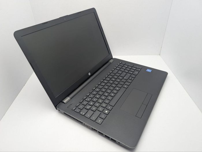 Ноутбук HP 250 G6 / 15.6" (1366x768) TN / Intel Core i3-6006U (2 (4) ядра по 2.0 GHz) / 8 GB DDR4 / 240 GB SSD / AMD Radeon 520, 2 GB GDDR3, 64-bit / WebCam б/в - зображення 5