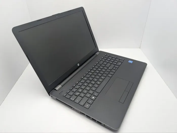 Ноутбук HP 250 G6 / 15.6" (1366x768) TN / Intel Core i3-6006U (2 (4) ядра по 2.0 GHz) / 8 GB DDR4 / 240 GB SSD / AMD Radeon 520, 2 GB GDDR3, 64-bit / WebCam б/в - зображення 5