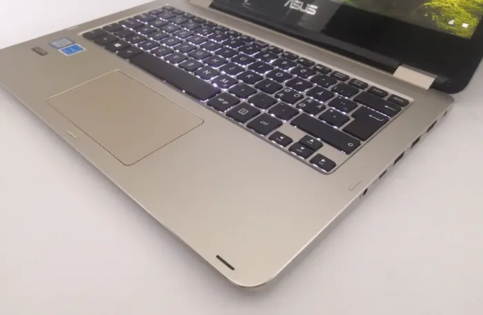 Ультрабук-трансформер Б-клас Asus VivoBook / 13.3'' IPS Touch / Core i5-6200U (2(4) ядра по 2.3-2.8 GHz) / 8GB DDR3 / 240GB SSD / HD Graphics 520 / WebCam / HDMI б/в - зображення 7