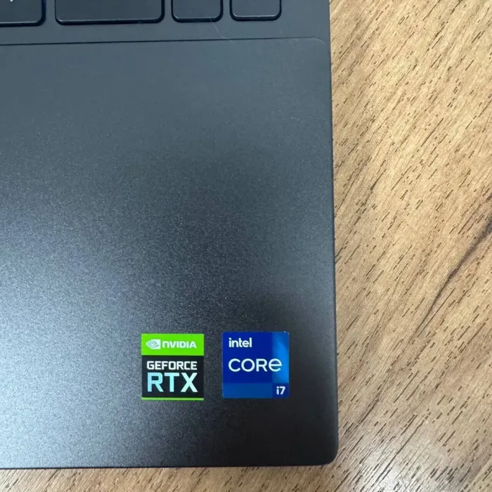 Ігровий ноутбук Dell Vostro 7620 / 16" (1920x1200) IPS / Intel Core i7-12700H (14 (20) ядер по 3.5 - 4.7 GHz) / 16 GB DDR4 / 512 GB SSD / nVidia GeForce RTX 3050 Ti, 4 GB GDDR6, 128-bit / WebCam б/в - зображення 8