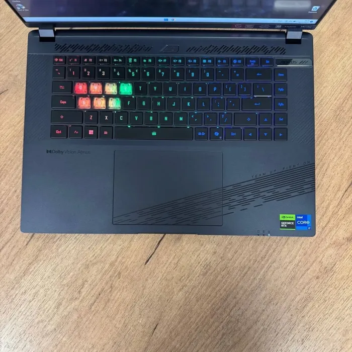 Ігровий ноутбук Gigabyte Aorus 16X 9SG / 16" (2560x1600) IPS / Intel Core i7-13650HX (14 (20) ядер по 3.6 - 4.9 GHz) / 32 GB DDR5 / 1000 GB SSD / nVidia GeForce RTX 4070, 8 GB GDDR6, 128-bit / WebCam б/в - зображення 7