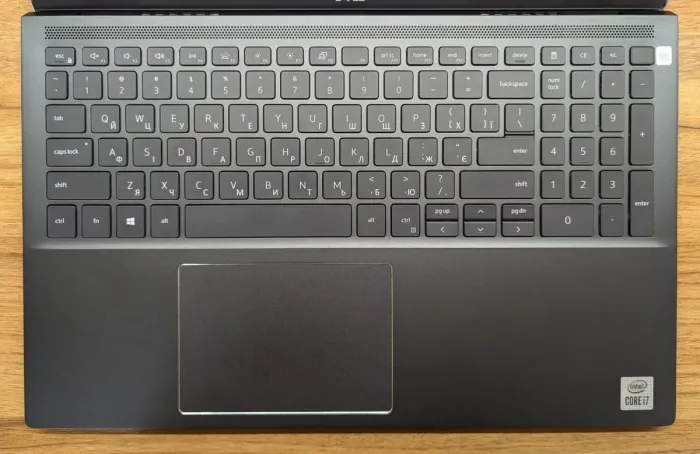 Ігровий ноутбук Б-клас Dell Vostro 7500 / 15.6" (1920x1080) IPS / Intel Core i7-10750H (6 (12) ядер по 2.6 - 5.0 GHz) / 16 GB DDR4 / 512 GB SSD / nVidia GeForce GTX 1650 Ti, 4 GB GDDR6, 128-bit / WebCam / TouchID / Windows 10 б/в - зображення 4