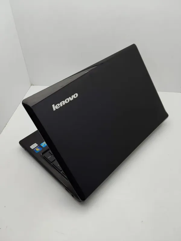 Ноутбук Lenovo G570 / 15.6" (1366x768) TN / Intel Core i5-2450M (2 (4) ядра по 2.5 - 3.1 GHz) / 6 GB DDR3 / 500 GB HDD / AMD Radeon HD 6400M, 1 GB DDR3, 64-bit / WebCam б/в - зображення 8