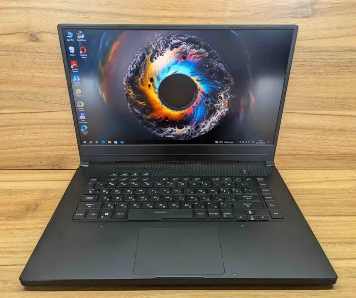 Ігровий ноутбук Б-клас Asus Zephyrus GA502D / 15.6" (1920x1080) IPS / AMD Ryzen 7 3750H (4 (8) ядер по 2.3 - 4.0 GHz) / 16 GB DDR4 / 512 GB SSD / nVidia GeForce GTX 1660 Ti, 6 GB GDDR6, 192-bit / HDMI / Windows 10 б/в - зображення 2