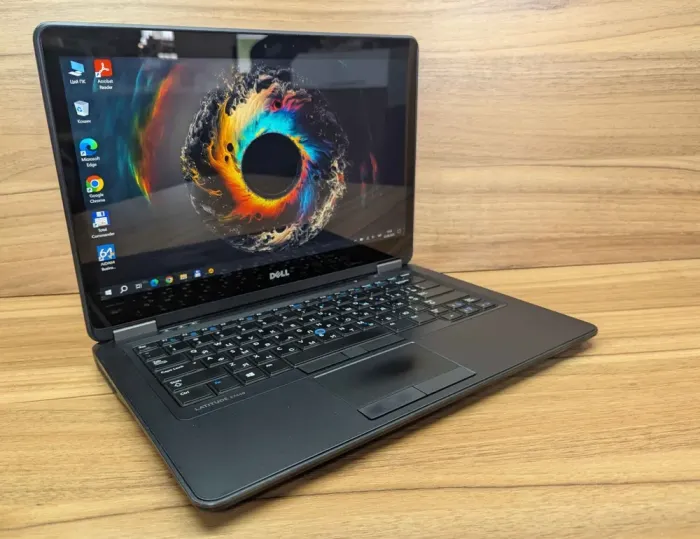 Ноутбук Б-клас Dell Latitude E7440 / 14" (1920x1080) IPS Touch / Intel Core i5-4310U (2 (4) ядра по 2.0 - 3.0 GHz) / 8 GB DDR3 / 128 GB SSD + 120 GB SSD / Intel HD Graphics 4400 / WebCam / Windows 10 б/в - зображення 4